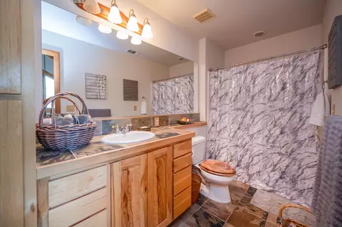 Bath - 6060 Stony Creek Rd, Jackson, CA 95642 photo 4 of 5