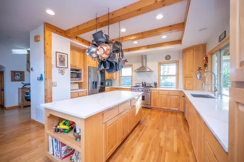 Kitchen - 6060 Stony Creek Rd, Jackson, CA 95642 photo 3 of 5