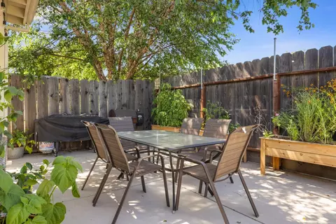 2365 E Marshall St, Turlock, CA 95380 photo 33