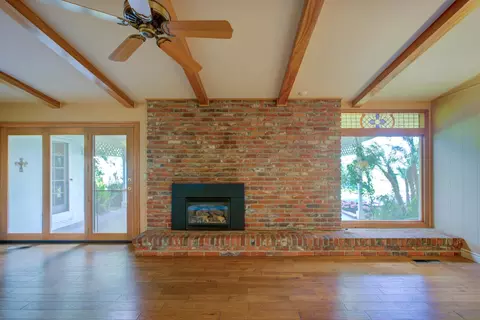 Living - 2829 Bedford Dr, Merced, CA 95340 photo 4 of 7