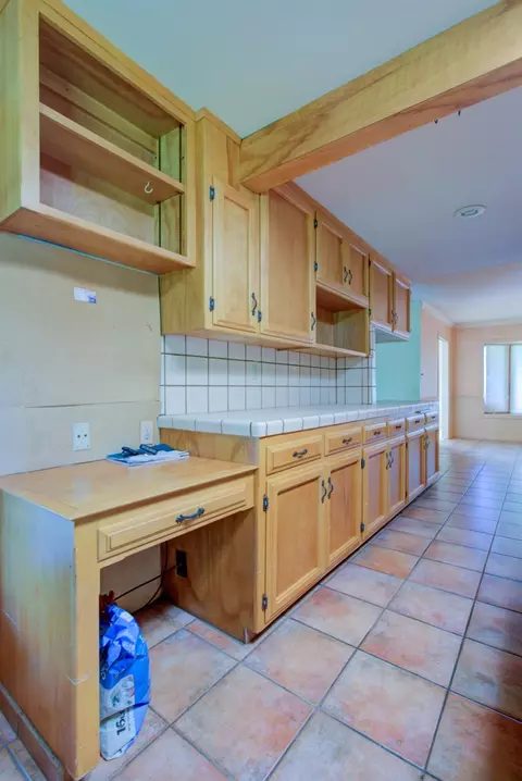 Kitchen - 2829 Bedford Dr, Merced, CA 95340 photo 11 of 11