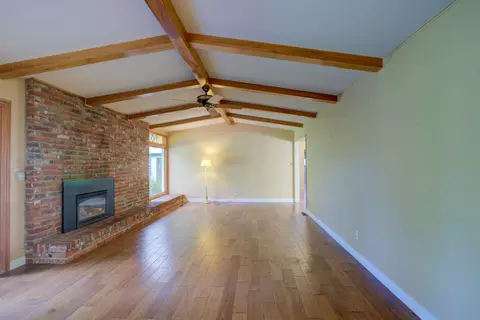 Living - 2829 Bedford Dr, Merced, CA 95340 photo 6 of 7