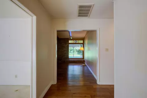 Entry Way - 2829 Bedford Dr, Merced, CA 95340 photo 2 of 6
