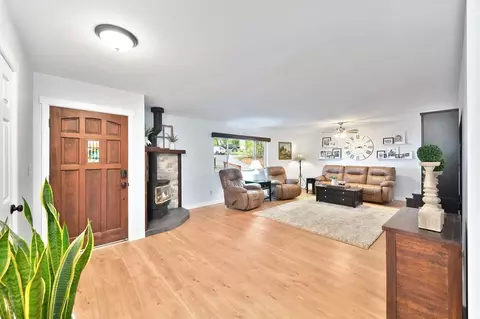 Entry Way - 25375 Pineview Dr, Colfax, CA 95713 photo 3 of 6