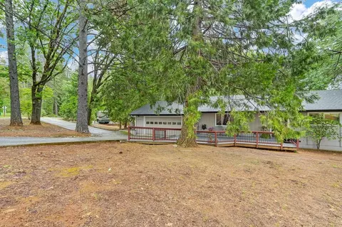 Exterior - 25375 Pineview Dr, Colfax, CA 95713 photo 6 of 33