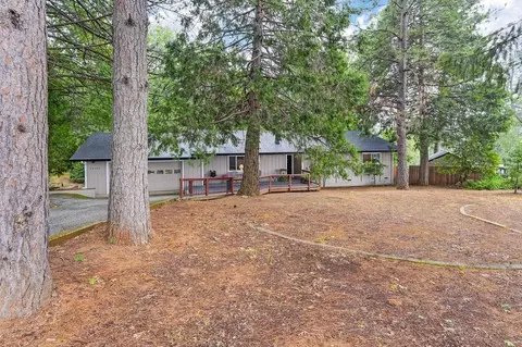 Exterior - 25375 Pineview Dr, Colfax, CA 95713 photo 4 of 33