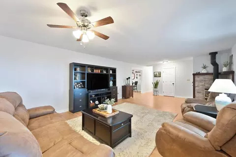 Living - 25375 Pineview Dr, Colfax, CA 95713 photo 3 of 3