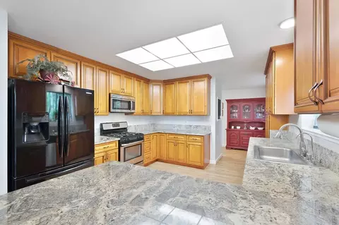 Kitchen - 25375 Pineview Dr, Colfax, CA 95713 photo 1 of 8