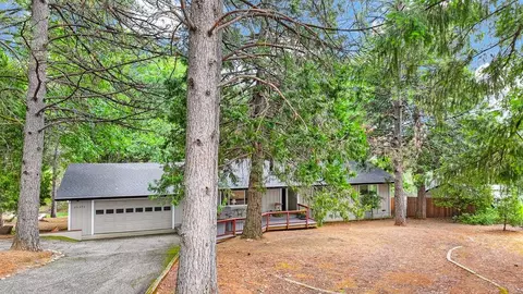 Exterior - 25375 Pineview Dr, Colfax, CA 95713 photo 2 of 33