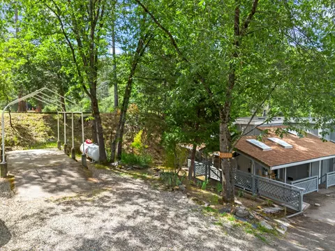 Exterior - 3233 Oriole Way, Placerville, CA 95667 photo 8 of 9