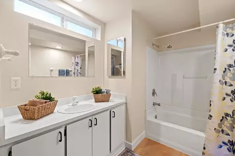 Bath - 3233 Oriole Way, Placerville, CA 95667 photo 2 of 2