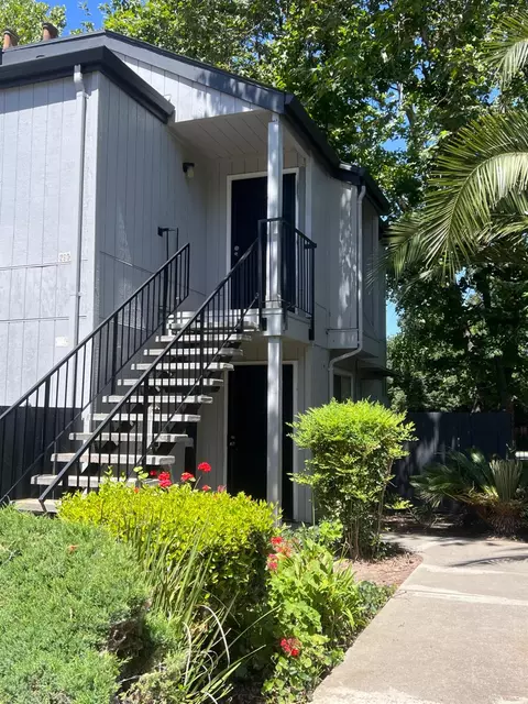 3591 Quail Lakes Dr #290, Stockton, CA 95207