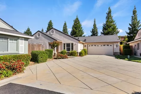 737 Young Ct, Galt, CA 95632 photo 3
