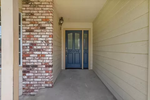 1011 Georgetown Ave, Turlock, CA 95382 photo 2