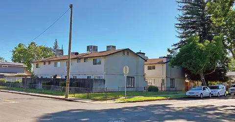 442 Eden St, Lodi, CA 95240 photo 1