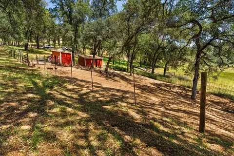 Exterior - 20088 Peyton Pl, Grass Valley, CA 95949 photo 32 of 39