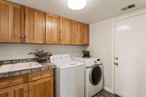 8782 Steven Ave, Orangevale, CA 95662 photo 9