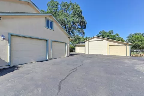 Exterior - 3443 Barker Rd, Loomis, CA 95650 photo 2 of 11