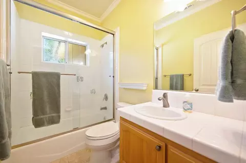 Bath - 3443 Barker Rd, Loomis, CA 95650 photo 3 of 3