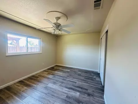 Bedroom - 553 Manor Oak Pl, Manteca, CA 95336 photo 3 of 5