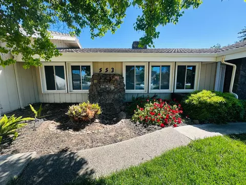 Exterior - 553 Manor Oak Pl, Manteca, CA 95336 photo 2 of 14