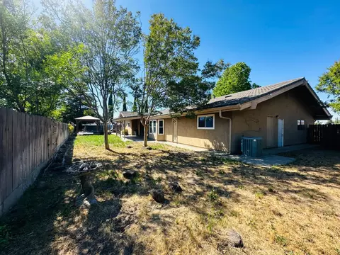 Exterior - 553 Manor Oak Pl, Manteca, CA 95336 photo 14 of 14