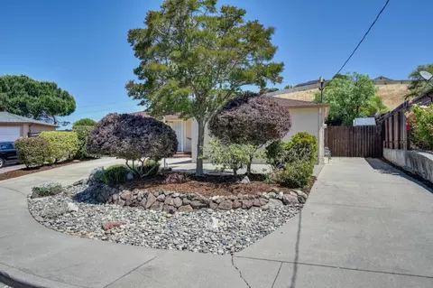 Exterior - 2759 Clark Ct, Pinole, CA 94564 photo 4 of 10