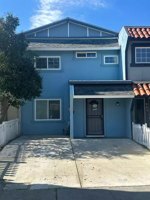 655 Palm Cir, Tracy, CA 95376 photo 1