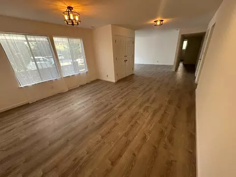 4408 San Ramon Dr, Davis, CA 95618 photo 5