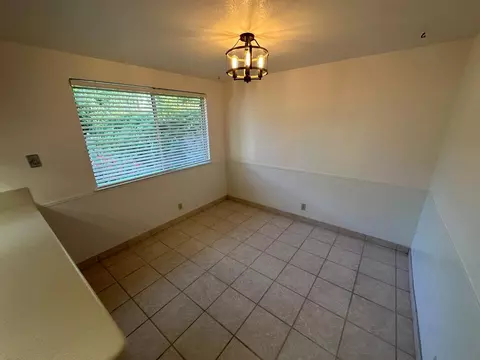 4408 San Ramon Dr, Davis, CA 95618 photo 8