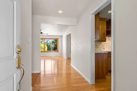 6840 Appomattox Way, Carmichael, CA 95608 photo 6