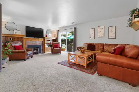 Living - 944 S Crescent Ave, Lodi, CA 95240 photo 4 of 4