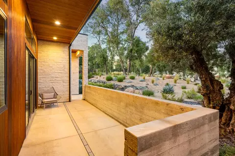 Exterior - 3320 Cherokee Trl, Loomis, CA 95650 photo 7 of 27