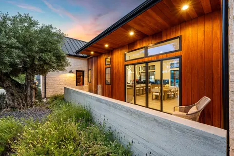 Exterior - 3320 Cherokee Trl, Loomis, CA 95650 photo 8 of 27