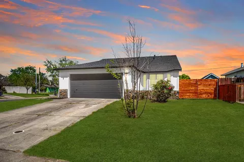 5 Briar Creek Ct, Sacramento, CA 95838