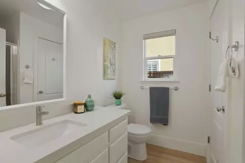 Bath - 1531 Veranda Ct, Tracy, CA 95377 photo 1 of 6