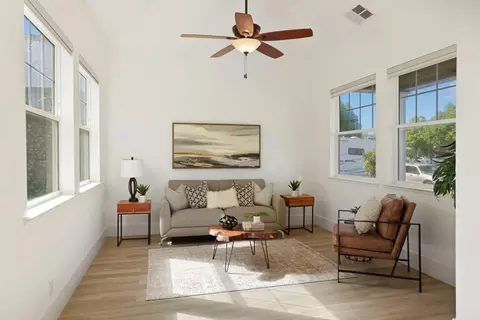 Living - 1531 Veranda Ct, Tracy, CA 95377 photo 3 of 4