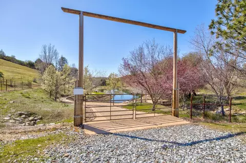 7005 Mountain Ranch Rd, Mountain Ranch, CA 95246 photo 15