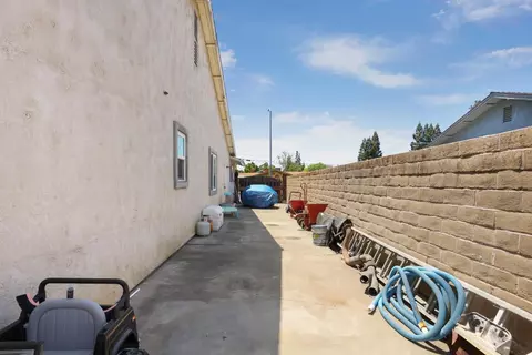 834 N Ham Ln, Lodi, CA 95242 photo 13