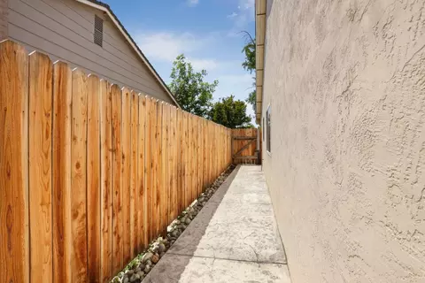 834 N Ham Ln, Lodi, CA 95242 photo 12