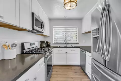 161 W E St, Galt, CA 95632 photo 11