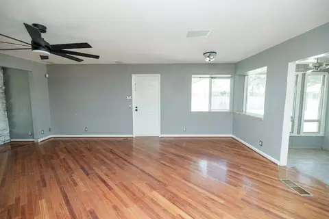 Living - 10329 Golf Link Rd, Turlock, CA 95380 photo 14 of 17