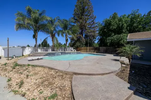 Exterior - 10329 Golf Link Rd, Turlock, CA 95380 photo 11 of 16