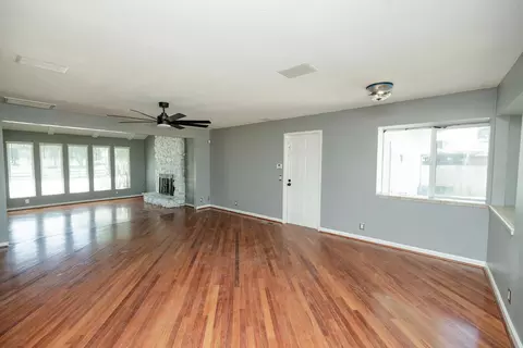 Living - 10329 Golf Link Rd, Turlock, CA 95380 photo 13 of 17