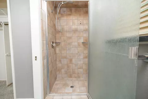 Bath - 10329 Golf Link Rd, Turlock, CA 95380 photo 1 of 5