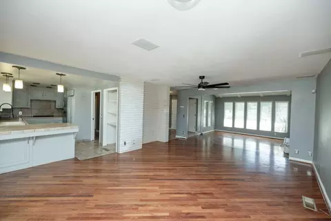 Living - 10329 Golf Link Rd, Turlock, CA 95380 photo 11 of 17