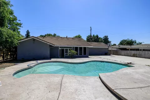 Exterior - 10329 Golf Link Rd, Turlock, CA 95380 photo 1 of 16