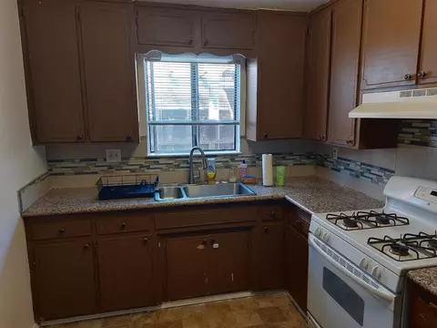 Kitchen - 1026 Elm Ave, Modesto, CA 95351 photo 1 of 4