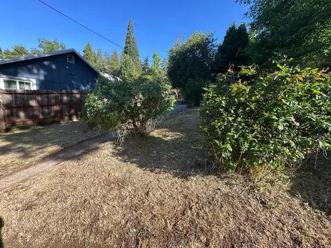 240 E Main St, Grass Valley, CA 95945 photo 2