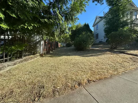 240 E Main St, Grass Valley, CA 95945 photo 8